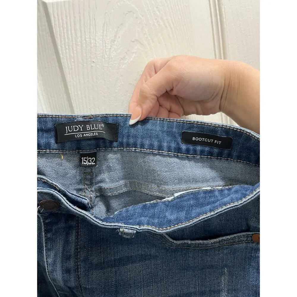 Judy Blue Women's Size 15/32 Mid Rise Bootcut Fit Fringe Hem Denim Jeans